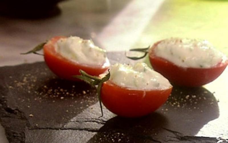 Tomates farcies de Labneh Fromagerie le Bédouin